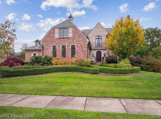 20830 Normandy Ct, Northville, MI 48167