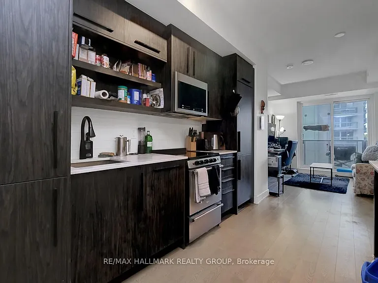 560 Rideau St #514 — Photo 2
