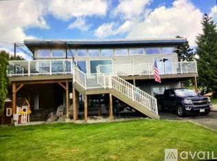 17303 Schuhs Ln, Stanwood, WA 98292