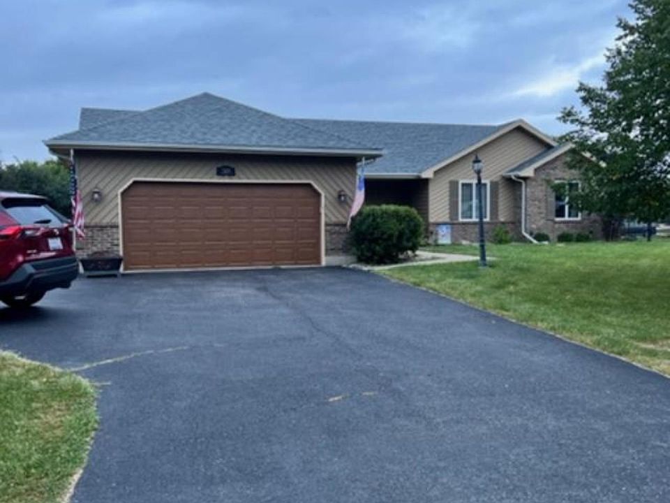1st image of 309 Fairhaven Dr