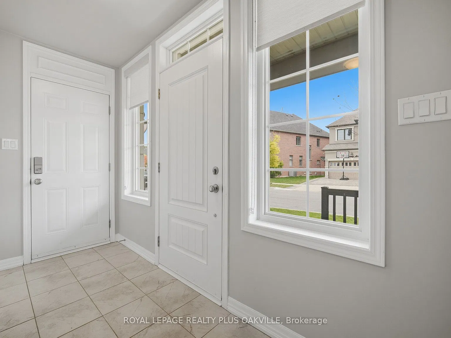 4 bed, $3,900 — Photo 4