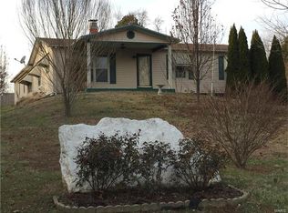 112 W Lakeview Dr, De Soto, MO 63020