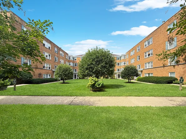520 Michigan Ave APT 1W, Evanston, IL 60202