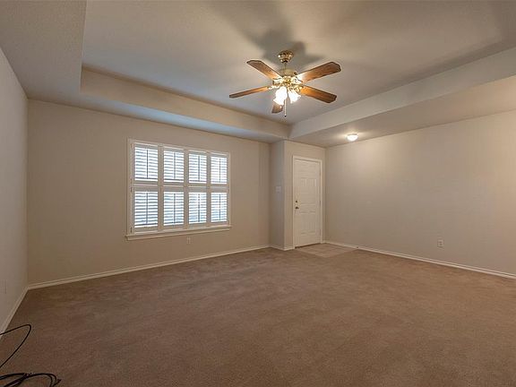 5th image of 1014 Teresa Ct