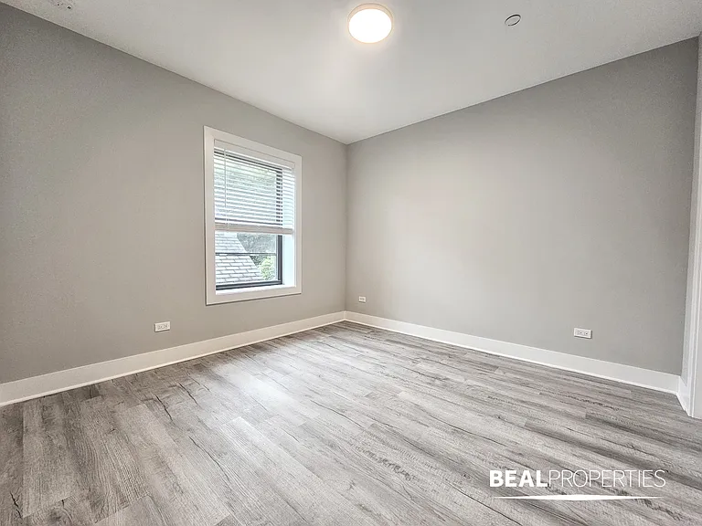 1133-1139 Oak Ave — Photo 16