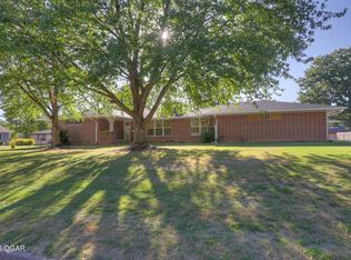 1617 Lilac Ln, Carthage, MO 64836