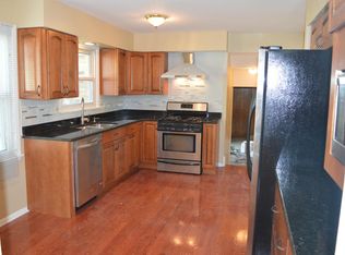 206 E Olive St, Arlington Heights, IL 60004
