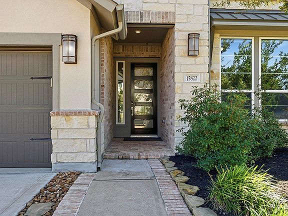 3rd image of 15822 Pilot Knob Dr
