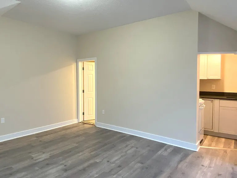 18 Imperial St #201 — Photo 7