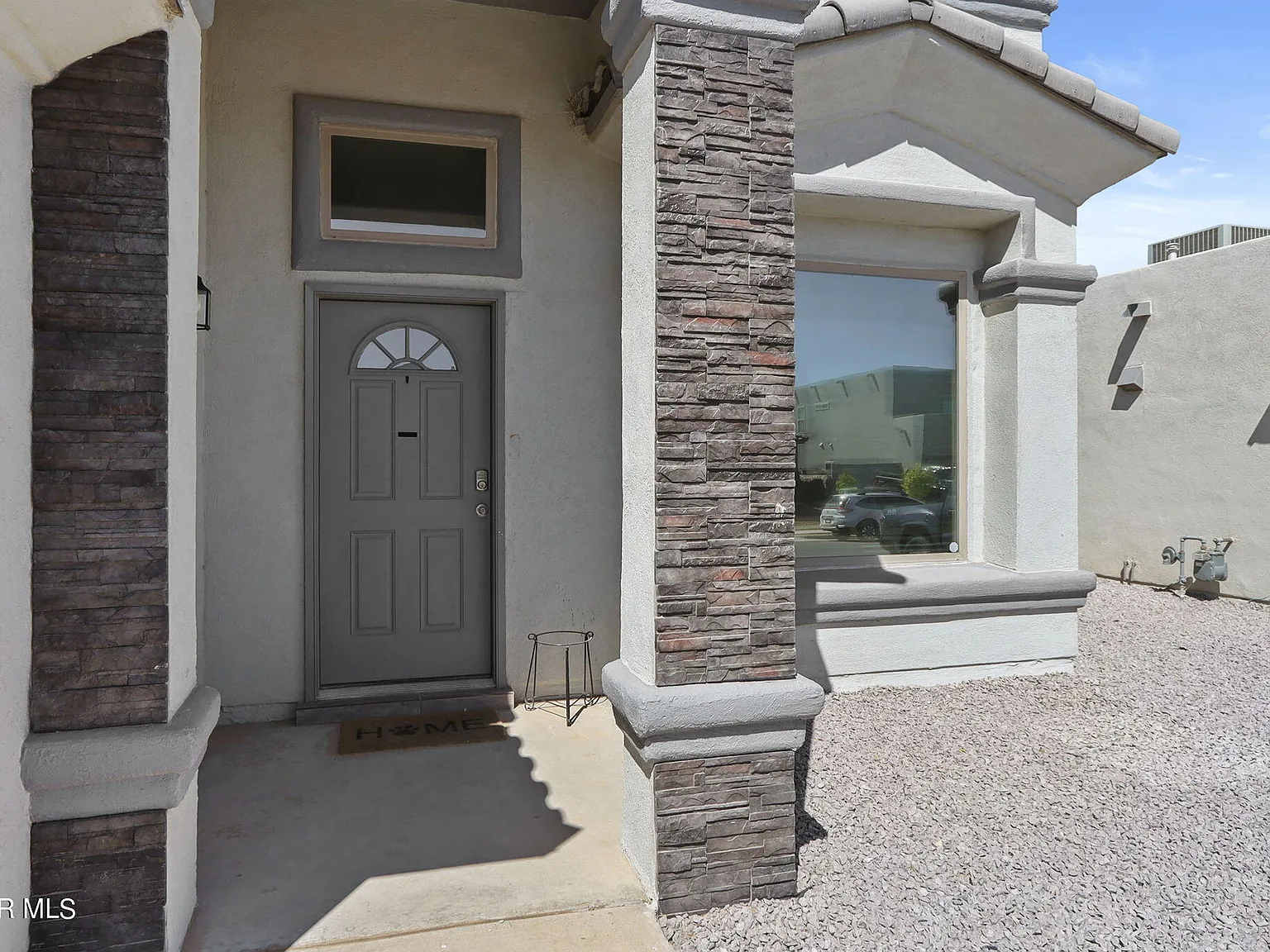 4 bed, 2.0 bath, 1504 sqft, $1,950 — Photo 2