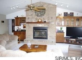 60 Rebecca Dr, Granite City, IL