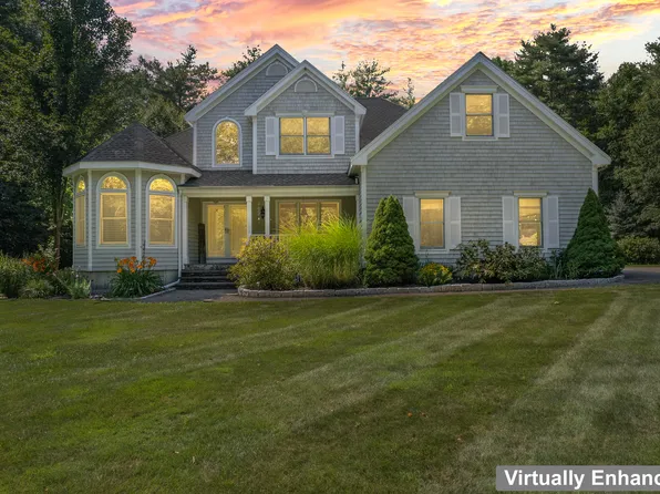 217 North Village Road, Wells, ME 04090