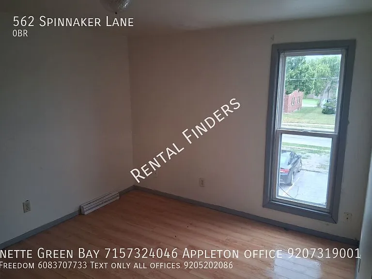 562 Spinnaker Ln — Photo 3