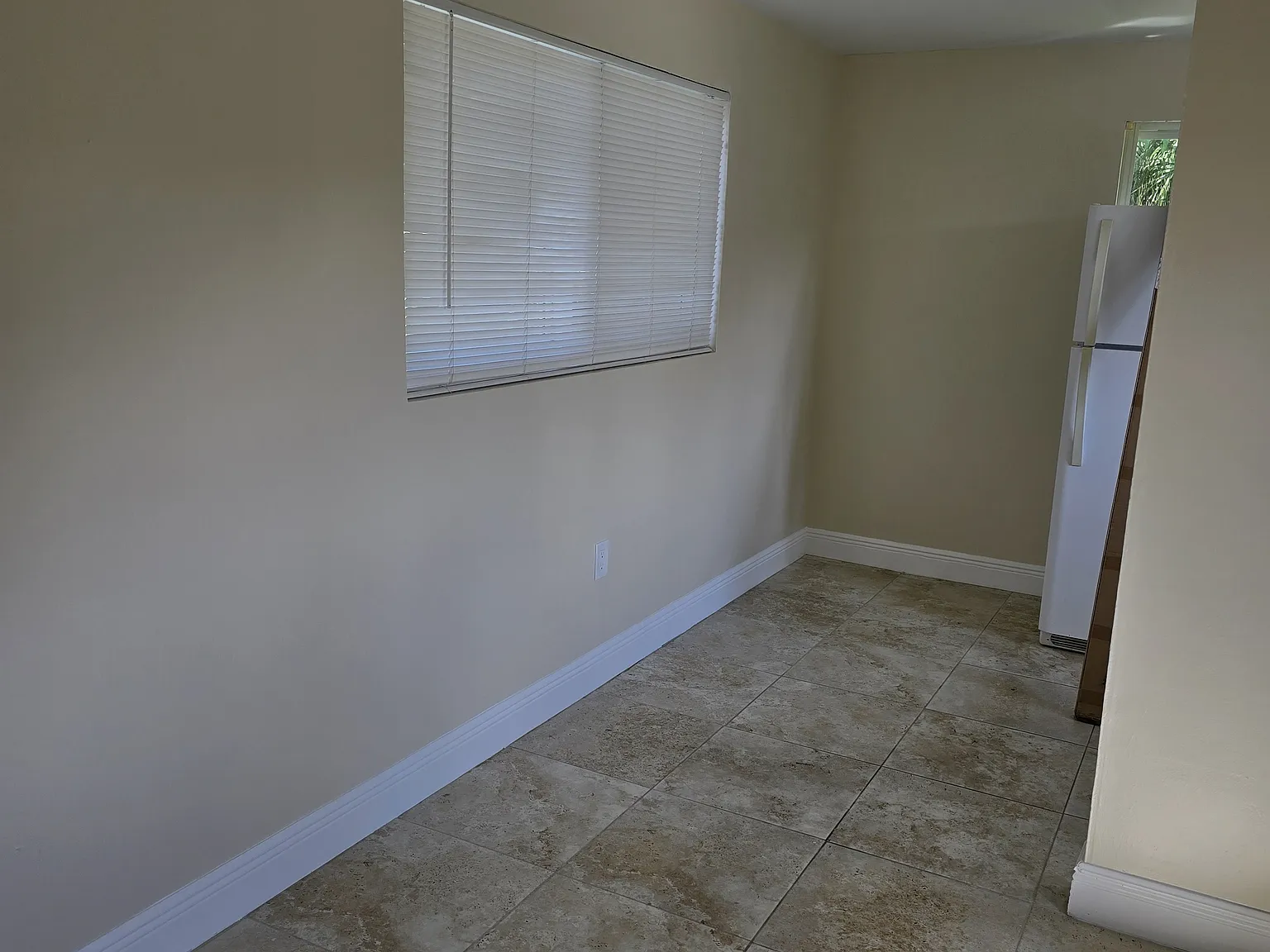 1221 NW 34th Ave — Photo 2