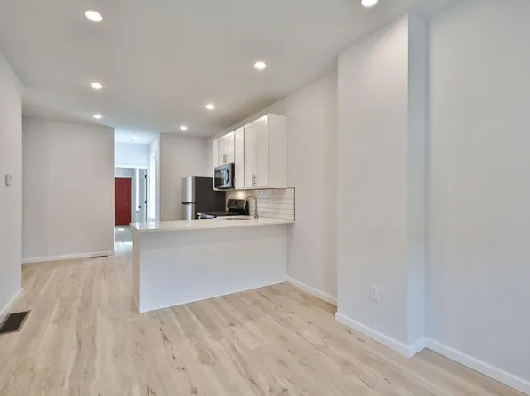 2911 W Clearfield St #A, Philadelphia, PA 19132