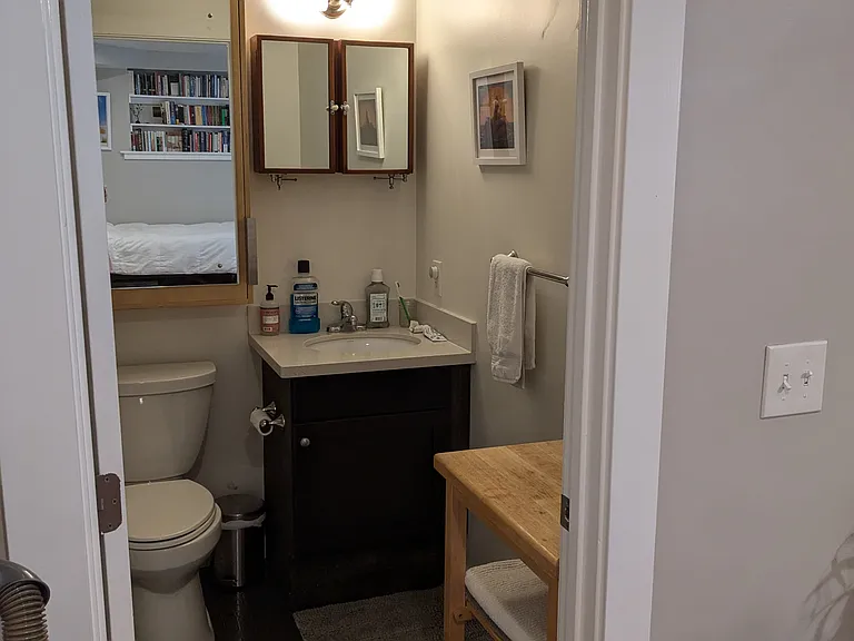 527 Malden Ave E #11 — Photo 11
