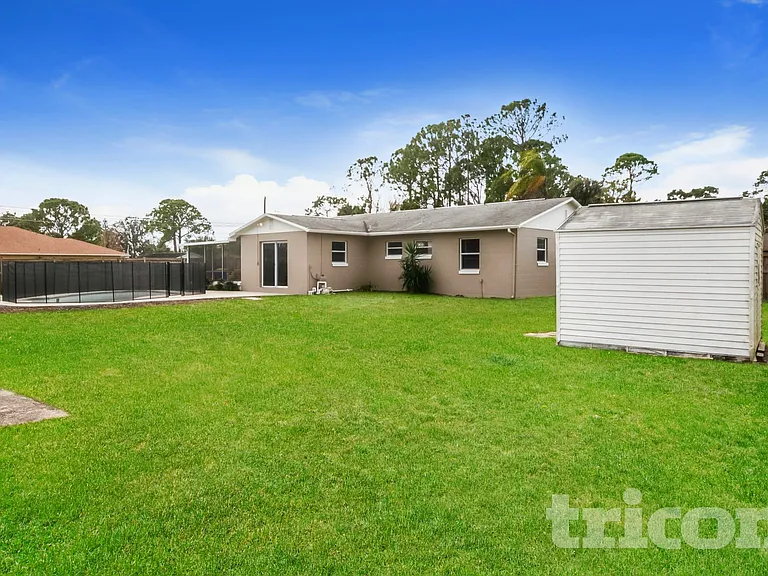2129 Willow Oak Dr — Photo 15