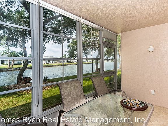 2nd image of 11644 SW Egret Cir APT 402