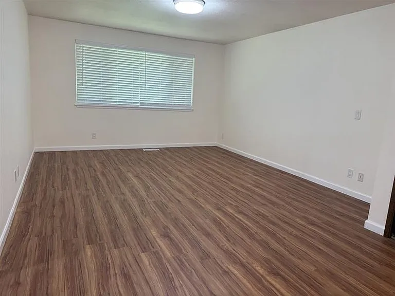 15405 SE Fairwood Blvd — Photo 12