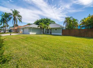 402 Concha Dr, Sebastian, FL 32958