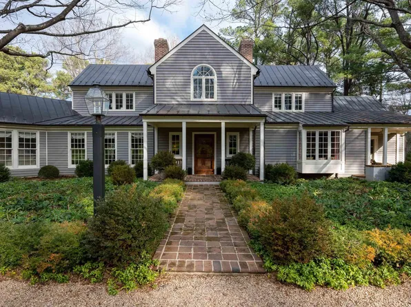 355 Bloomfield Rd, Charlottesville, VA 22903
