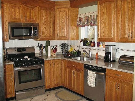 4th image of 3376 N Deerfield Ave