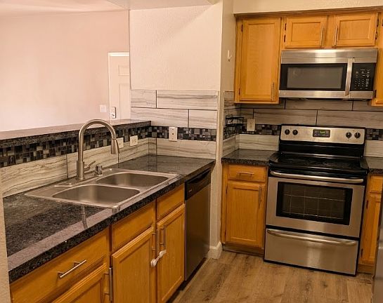 5th image of 45 Maleena Mesa St APT 1313