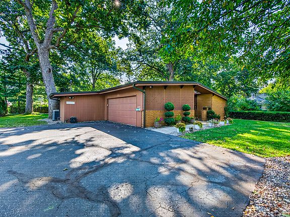 4th image of 3229 Nugent Blvd