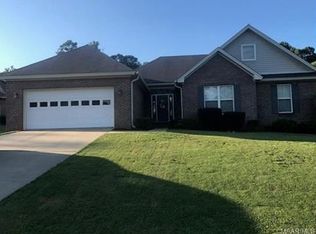 136 Live Oak Dr, Prattville, AL 36067