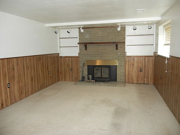 4th image of 282 Centennial Dr