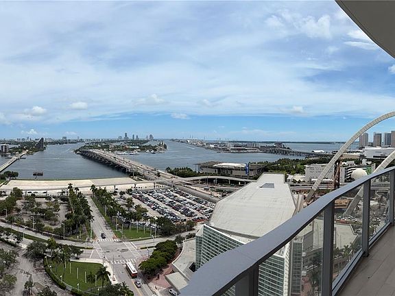 2nd image of 1400 Biscayne Blvd #2003