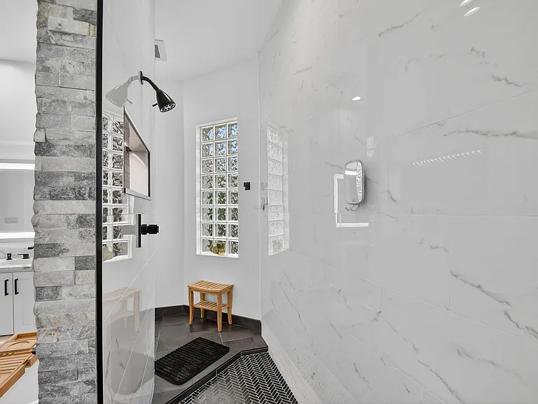10337 Trianon Pl — Photo 46