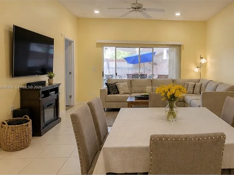 16143 Emerald Cove Rd — Photo 3