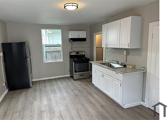 2nd image of 766 South St #3