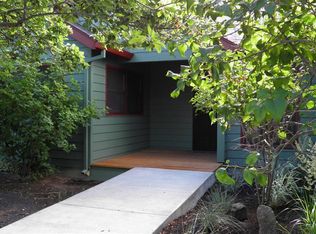 20996 Greenmont Dr, Bend, OR 97702