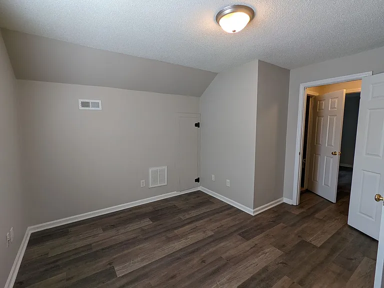 706 Sykes St — Photo 13