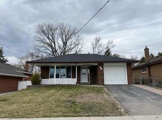 912 Crocus Cres, Whitby, ON L1N2A7