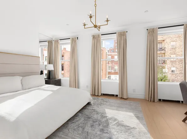 222 East 61st Street image 16 of 27