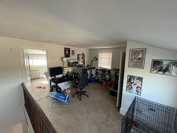 2nd story loft/office