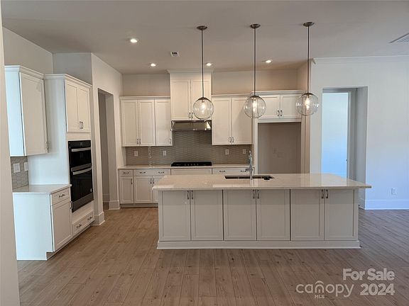 3rd image of 5224 Glenwalk Dr #5