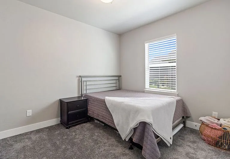 912 Birchton Loop — Photo 12
