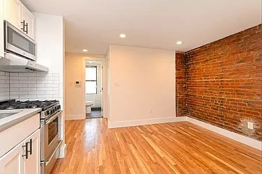 Rented by Dalan Rentals