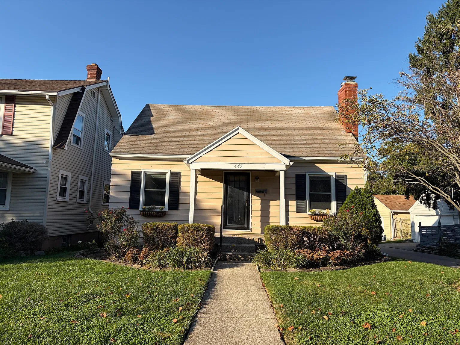 3 bed, 1800 sqft, $2,100 — Photo 1
