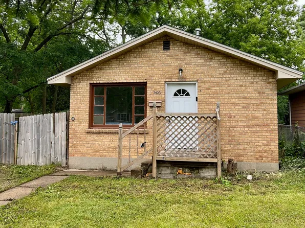 2406 Hermon Ave, Zion, IL 60099