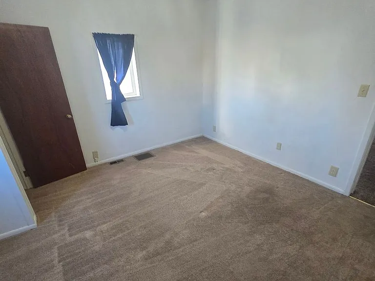 1208 Milwaukee St — Photo 3