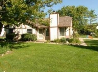 155 Linhart St, Novi, MI 48377