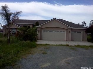 4225 E Calimyrna Rd, Acampo, CA 95220