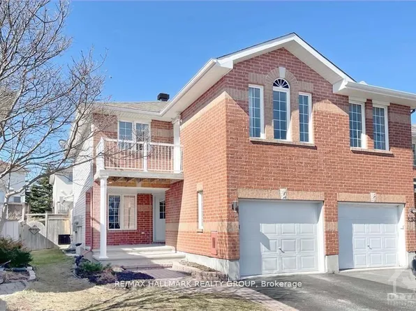 1316 Halton Ter, Ottawa, ON K2K 3K6