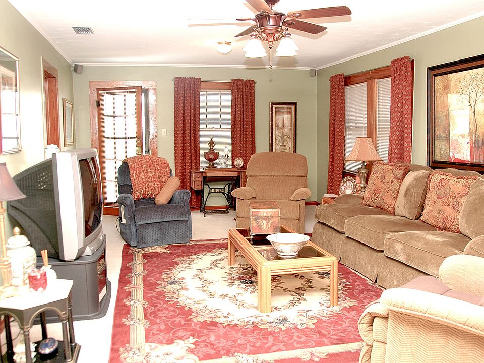 1st image of 2013 Saint Charles St