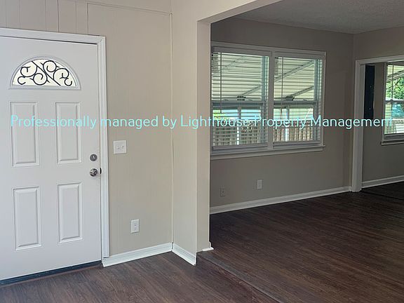 4th image of 3411 Stanley St